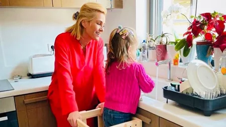 Τζένη Μπότση | Η στολή που διάλεξε η κόρη της, Αλίκη