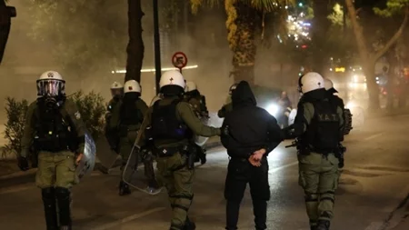 Ένταση στην πορεία για την Παλαιστίνη- Έγιναν 19 προσαγωγές