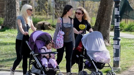 ΔΥΠΑ | 10.000 νέες θέσεις εργασίας για άνεργες γυναίκες - Πλήρης και μερική απασχόληση, με έμφαση στη μητρότητα