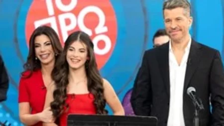 Λιόνα Βαρθακούρη | Η πρώτη τηλεοπτική εμφάνιση της εγγονής του Γιάννη Πάριου - Το ντουέτο με τον Χάρη Βαρθακούρη