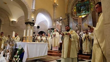 Χριστούγεννα στον κόσμο | "Η δύναμη της αγάπης" και η έκκληση για εκεχειρία