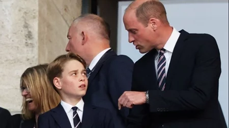 Βρετανία | Ο πρίγκιπας William και ο 12χρονος γιος του ετοίμασαν χριστουγεννιάτικα γεύματα για άστεγους