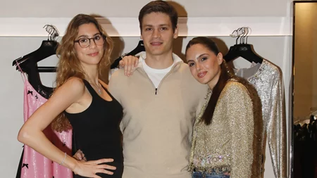 Παναγιώτης Νίκας | Ο αδερφός της Αλεξάνδρας Νίκα στην πρώτη δημόσια εμφάνιση με τη σύντροφό του, Φαίδρα Παπανδρέου