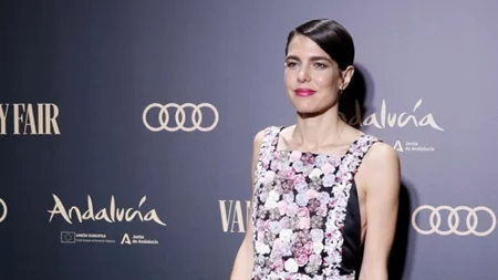 Βιβλίο της Σαρλότ Κασιράγκι με "φιλοσοφικές και λογοτεχνικές αναζητήσεις"