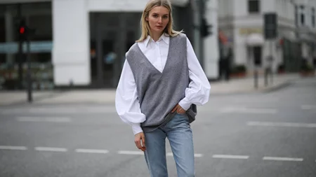 5 οικονομικά πλεκτά γιλέκα που θα βρεις στις εκπτώσεις της Pull&Bear