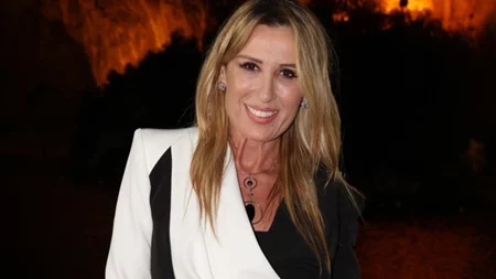 Τροχαίο ατύχημα για την Πηγή Δεβετζή | Ανετράπη το όχημά της