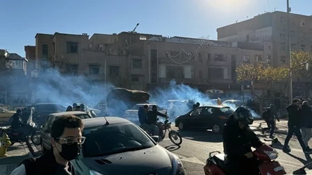 Τουλάχιστον 2.571 άνθρωποι έχουν σκοτωθεί κατά τις διαδηλώσεις στο Ιράν