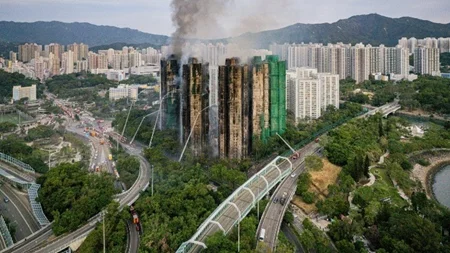 Πυρκαγιά στο Χονγκ Κονγκ | 44 νεκροί και εκατοντάδες αγνοούμενοι