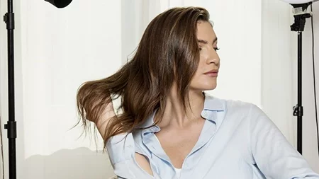 GLOSSY HAIR, HOME EDITION