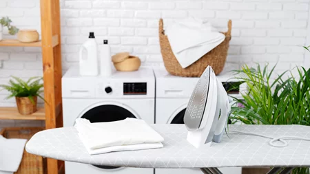 Θες να κάνεις το σιδέρωμα παιχνίδι; Δοκίμασε το απόλυτο νεράκι σιδερώματος από τη Zara Home