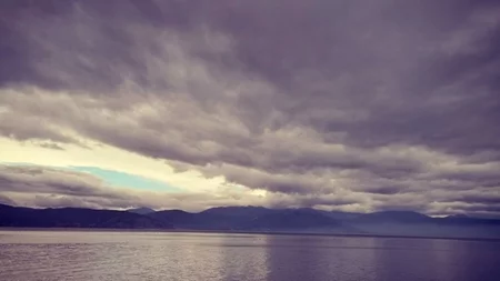 Αυξημένες νεφώσεις με βροχές και σποραδικές καταιγίδες σχεδόν σε όλη τη χώρα