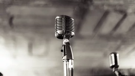 Η Δημόσια Γαλλική Ραδιοφωνία γιορτάζει τα 100 χρόνια από τη γέννηση του Μάνου Χατζιδάκι