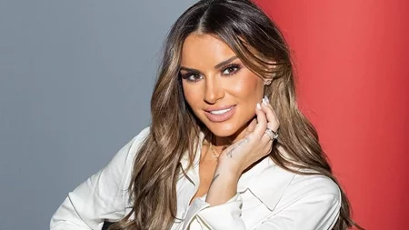 Η Ελένη Τσολάκη μόλις υιοθέτησε το κούρεμα που την έκανε να μοιάζει με Γαλλίδα