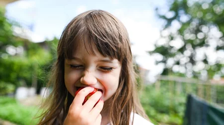 Αυτισμός και φαγητό: 20 tips για να τρώει το παιδί καλύτερα