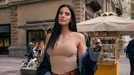 Χριστίνα Μπόμπα | Με το κούρεμα που την έκανε να μοιάζει με Γαλλίδα