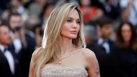 Λάμψη υψηλής ραπτικής στο Παρίσι, στην πρεμιέρα του "Couture" με την Αngelina Jolie