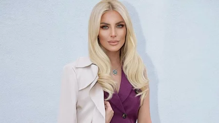 Η Κατερίνα Καινούργιου με το πανωφόρι που λατρεύουν οι Γαλλίδες fashionistas