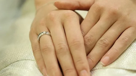 Το Άμπου Ντάμπι προτείνει τον γάμο με ένα κλικ χάρη σε μια εφαρμογή στο κινητό