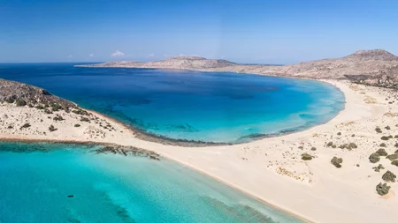 Ελαφόνησος | Ο εξωτικός παράδεισος της Πελοποννήσου που στοχεύει στην αειφόρο τουριστική ανάπτυξη