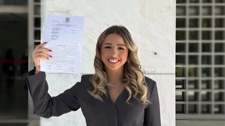 Στην ορκωμοσία της Ιωάννας Χαρδαλιά | Η κόρη του Νίκου Χαρδαλιά έκανε το όνειρό της πραγματικότητα