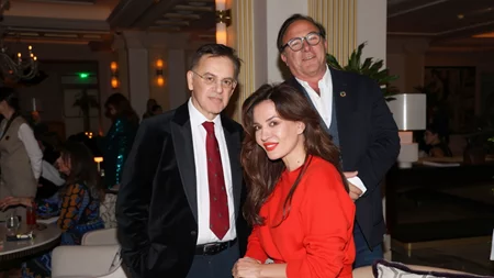 Δήμητρα Ματσούκα | Ντυμένη στα κόκκινα σε βραδινή έξοδο με τον Πέτρο Κόκκαλη, μετά τη δικαστική περιπέτεια.