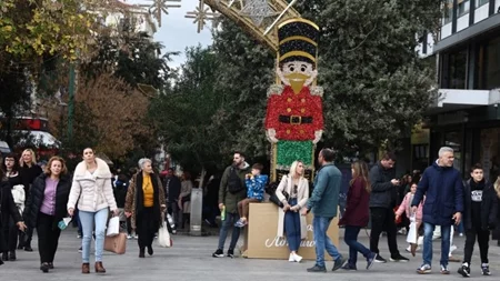 Οι τέσσερις Κυριακές που θα είναι ανοιχτά τα καταστήματα μέχρι το τέλος της χρονιάς