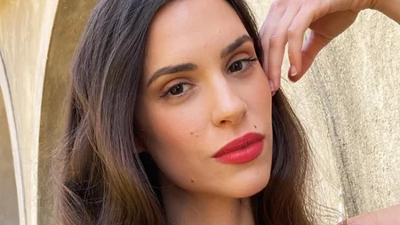 Ιζαμπέλλα Φούλοπ | Έτσι είναι φυσική και αμακιγιάριστη η κούκλα πρωταγωνίστρια της "Πόρτο Λεόνε"