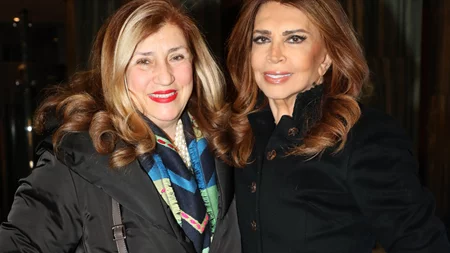 Μιμή Ντενίση | Ποια είναι η αδερφή της Σοφία, που βρέθηκαν μαζί σε μουσική βραδιά