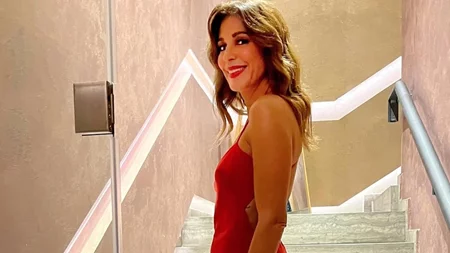 Κατερίνα Παπουτσάκη | Χωρίς ίχνος μακιγιάζ στις πρόβες στο θέατρο