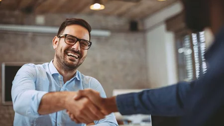 Πώς πρέπει να ντυθείς όταν πας σε συνέντευξη για δουλειά