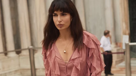 Η Τόνια Σωτηροπούλου με το suede τζάκετ που θα σε ρωτούν όλοι από που αγόρασες