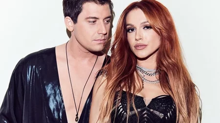 Τάνια Μπρεάζου | Η εντυπωσιακή εμφάνιση στη θεατρική πρεμιέρα του συντρόφου της