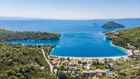 Η Σκόπελος στη 2η θέση ανάμεσα στους δεκατρείς κορυφαίους προορισμούς του κόσμου για "slow travel"