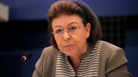 "Για ακόμη μια φορά επιδεικνύει προκλητική αδιαφορία" το Βρετανικό Μουσείο, δήλωσε η Λ. Μενδώνη με αφορμή το δείπνο στην αίθουσα με τα Γλυπτά του Παρθενώνα