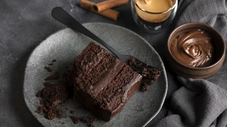 Χωρίς αλεύρι, χωρίς ζάχαρη | Το πιο ονειρεμένο healthy κέικ με μπανάνα, βρώμη και σοκολάτα