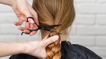 Τι πρέπει να γνωρίζεις πριν αποφασίσεις να δωρίσεις τα μαλλιά σου