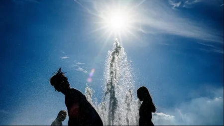 Επιμένει και σήμερα ο καύσωνας: Εως 41 βαθμούς ο υδράργυρος - Σταδιακή υποχώρηση από Δευτέρα