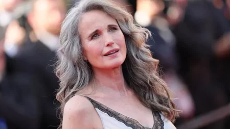 Οι πιο κομψές αποχρώσεις μαλλιών για γυναίκες άνω των 50