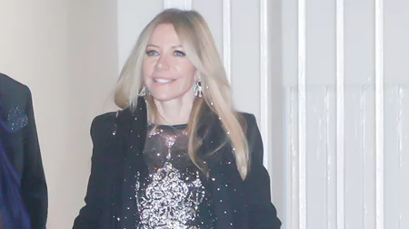 Μαριάννα Λάτση | Με mini glam φόρεμα σε κοσμικό gala και γοητευτικό συνοδό στο πλευρό της