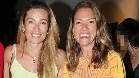 Μπιάνκα Κρασσά & Μάργκω Πατίτσα στο Λονδίνο | Πόσο μοιάζουν τα δύο κορίτσια