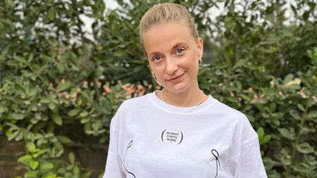 Βερμούδα στο γραφείο; Η Λένα Δροσάκη δημιούργησε το τέλειο office look