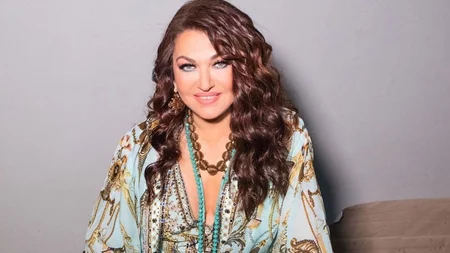 Καίτη Γαρμπή: "Ήταν για άλλα πράγματα ο Διονύσης. Θεωρώ ότι στην καριέρα του έχει αδικηθεί"