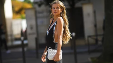 Neo-Goth Moment | Το sleek, glossy look που δεν ήξερες ότι χρειάζεσαι