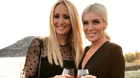 Καλεσμένη σε φθινοπωρινό/χειμερινό γάμο | Τα χτενίσματα που επιλέγουν οι Ελληνίδες celebrities