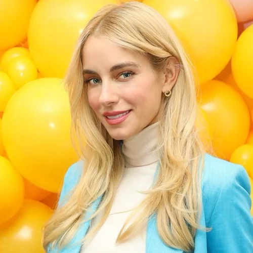 Βρήκαμε τις denim γόβες της Δούκισσας Νομικού και ταιριάζουν με κάθε ανοιξιάτικο outfit