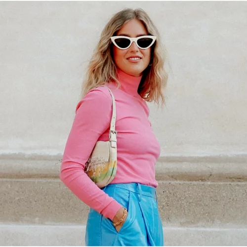 Διστάζεις να φορέσεις χρώμα; Αυτές οι Influencers θα σε πείσουν να προσθέσεις ροζ στις εμφανίσεις σου