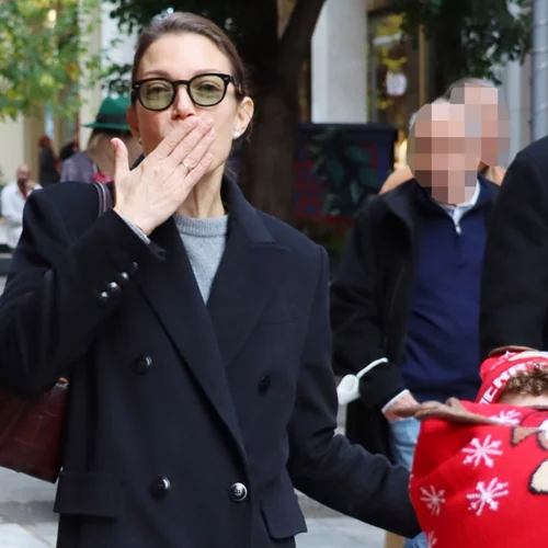 Βίκυ Καγιά | Για χριστουγεννιάτικη βόλτα στο κέντρο της Αθήνας με τα παιδιά της