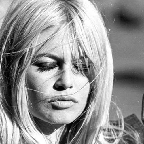 Μπριζίτ Μπαρντό: 90 χρόνων έγινε το ερωτικό σύμβολο και έμβλημα της Γαλλίας