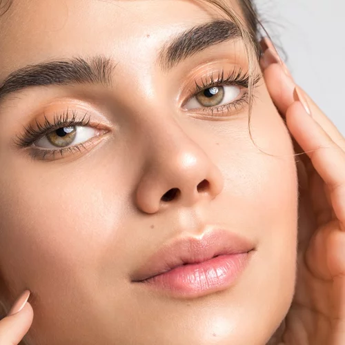 Δοκίμασα το νέο ορό της Clarins και δεν έχω δει το βλέμμα μου ξανά πιο φωτεινό