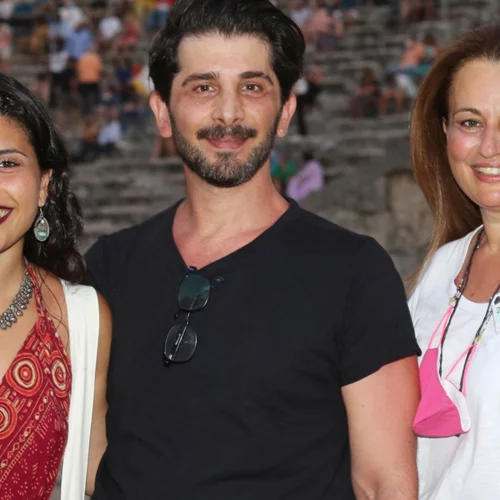 Χρήστος Σπανός - Μελίνα Παιονίδου | Σπάνια εμφάνιση με τη 19χρονη κούκλα κόρη τους (pics)